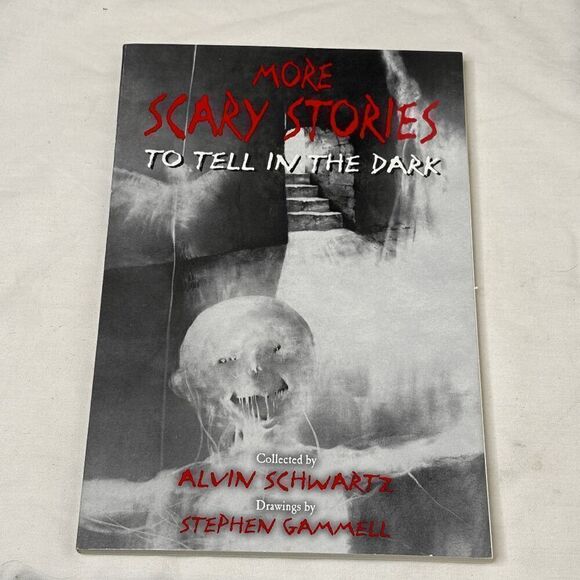 Scary Stories Boxed Set Alvin Schwartz & Stephen Gammell 3 Book Set Complete - Picture 4 of 14